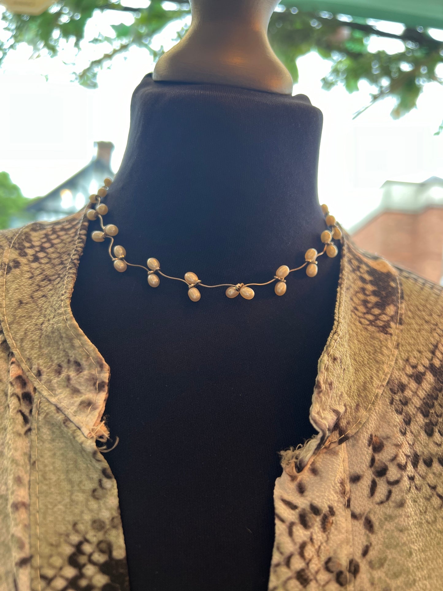 Boho Betty silver/pearl choaker